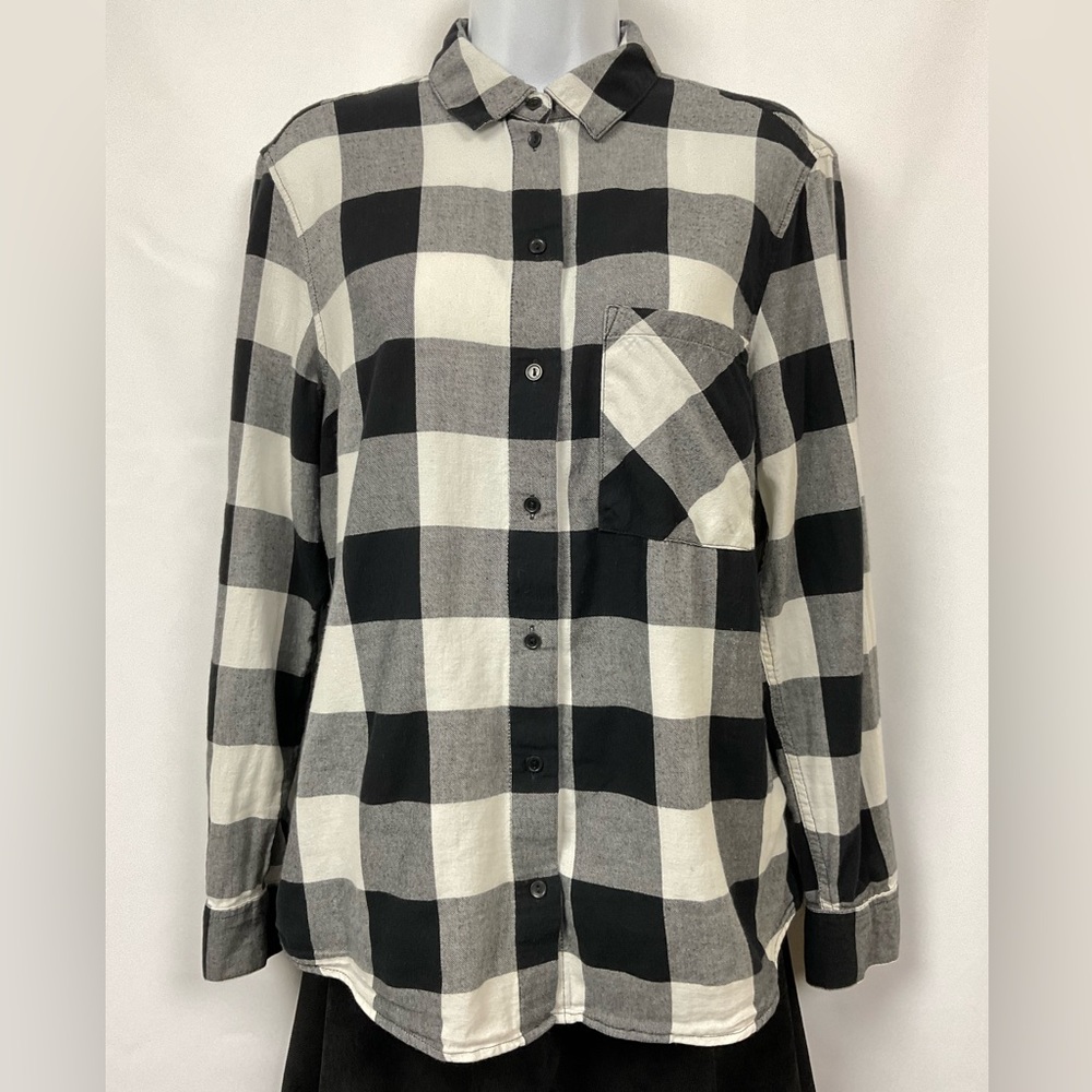 H&M Divided Womens S Black White Plaid Long Sleeve Button Up Collared Shirt